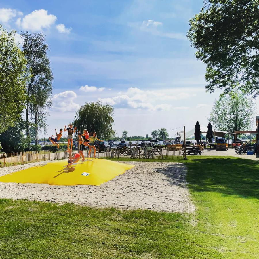 Luxury Lake Lodge Alphen (Gelderland) Exterior foto