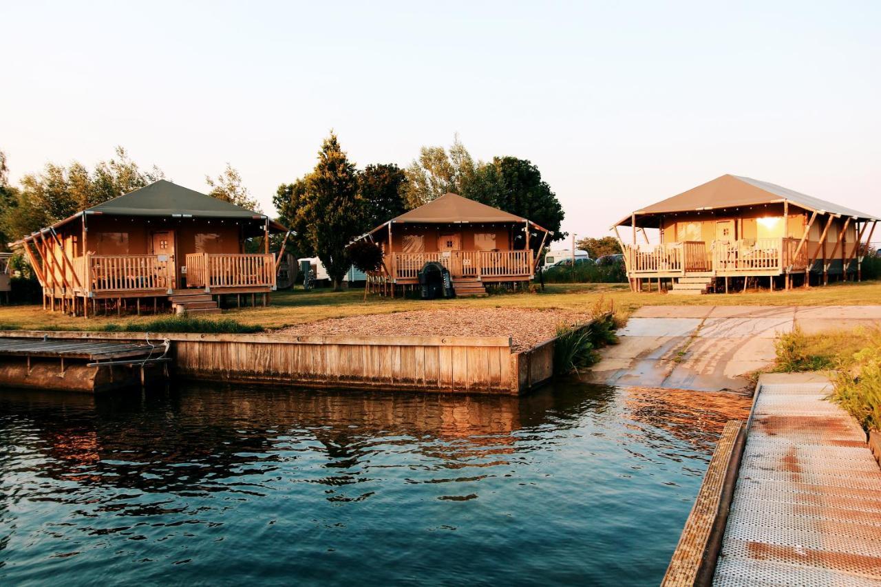 Luxury Lake Lodge Alphen (Gelderland) Exterior foto